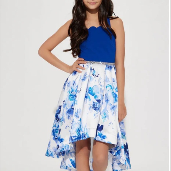 Blue and White Floral Dress - Picture 3 of 4